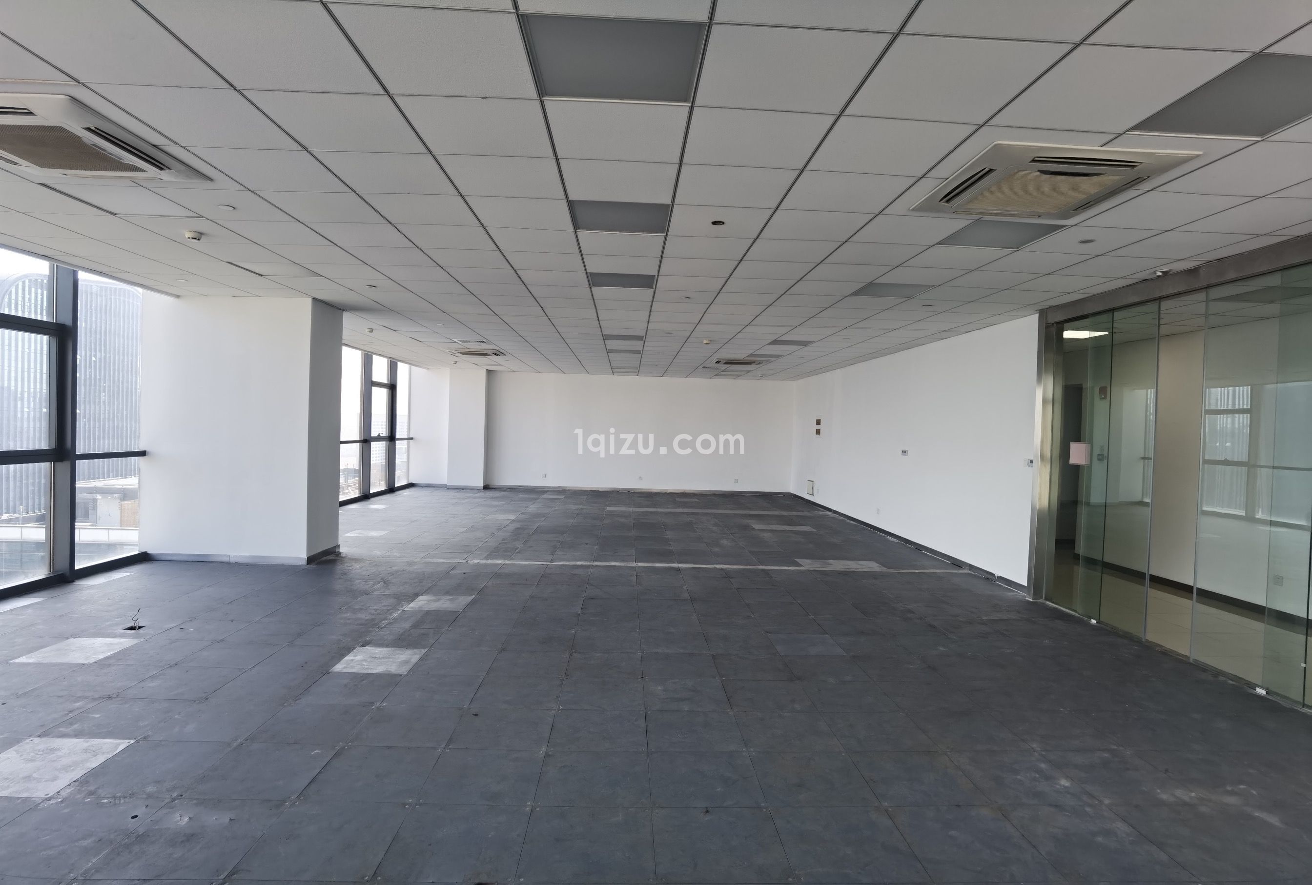 兆润领寓商务广场